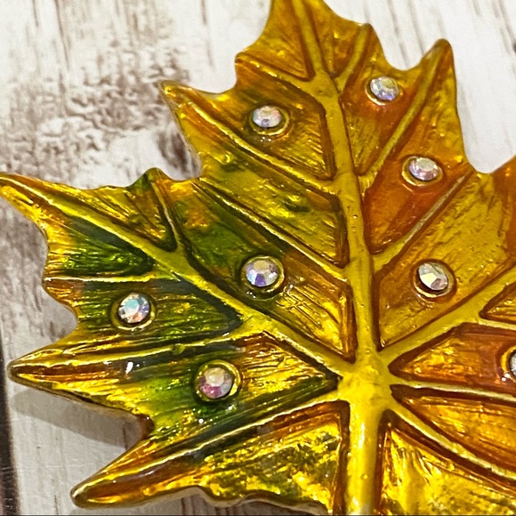 Retired Objet d’Art Autum Fall Maple Leaf Trinket - Picture 9 of 12